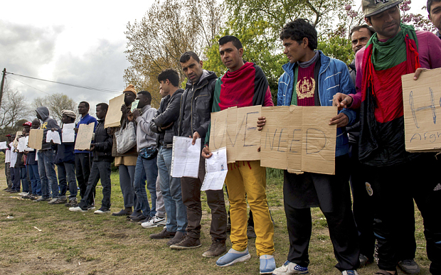 calais-migrants_3292697b